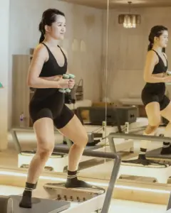 reformer-pilates-side-split